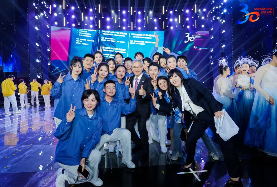 威廉体育30周年活动